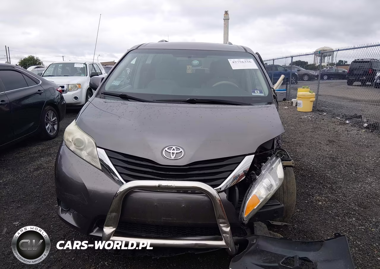 2013 Toyota Sienna Le V6 8 Passenger VIN:5TDKK3DC0DS384437 - 12