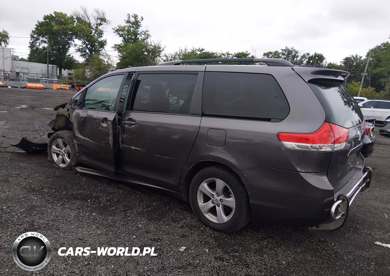 2013 Toyota Sienna Le V6 8 Passenger VIN:5TDKK3DC0DS384437 - 14