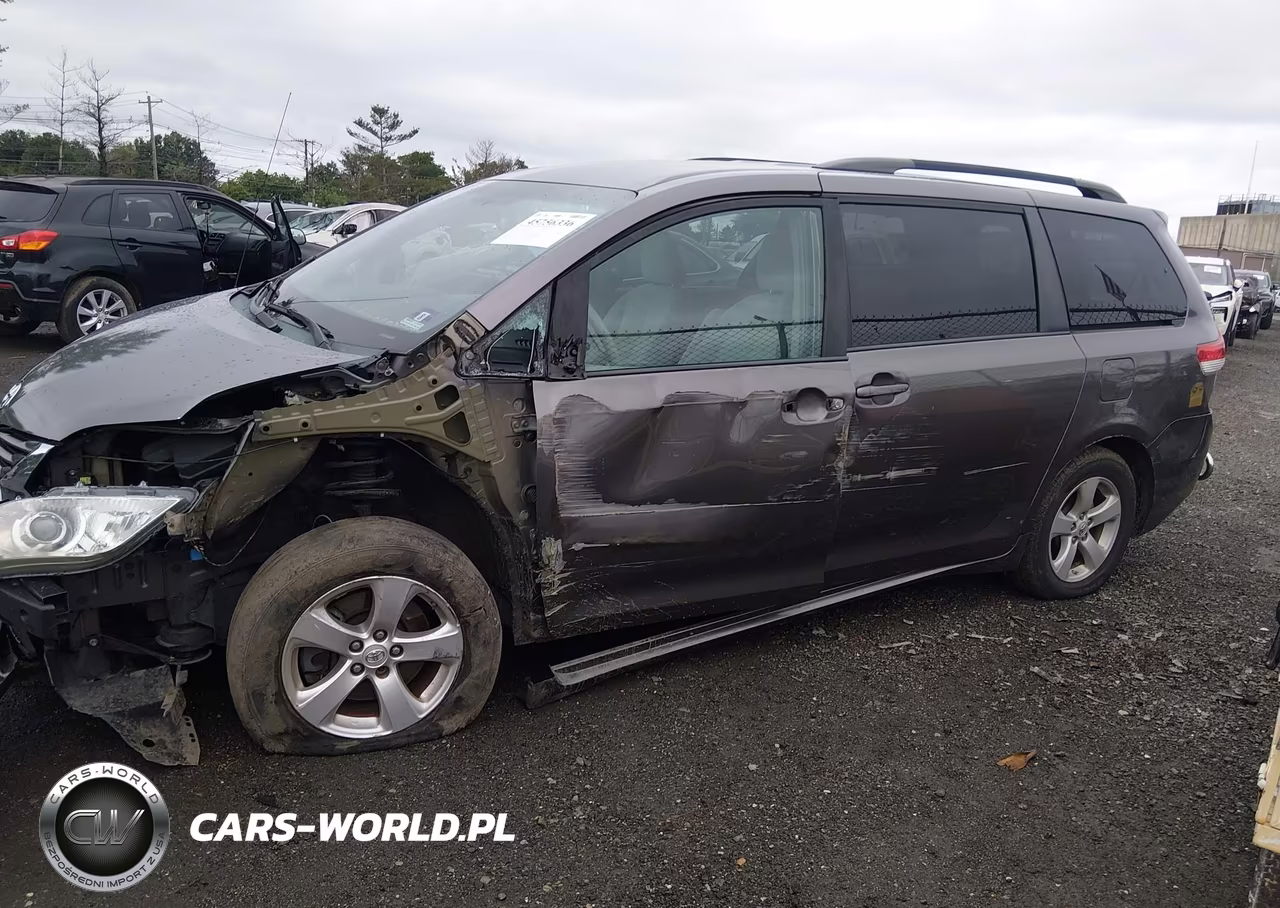 2013 Toyota Sienna Le V6 8 Passenger VIN:5TDKK3DC0DS384437 - 6