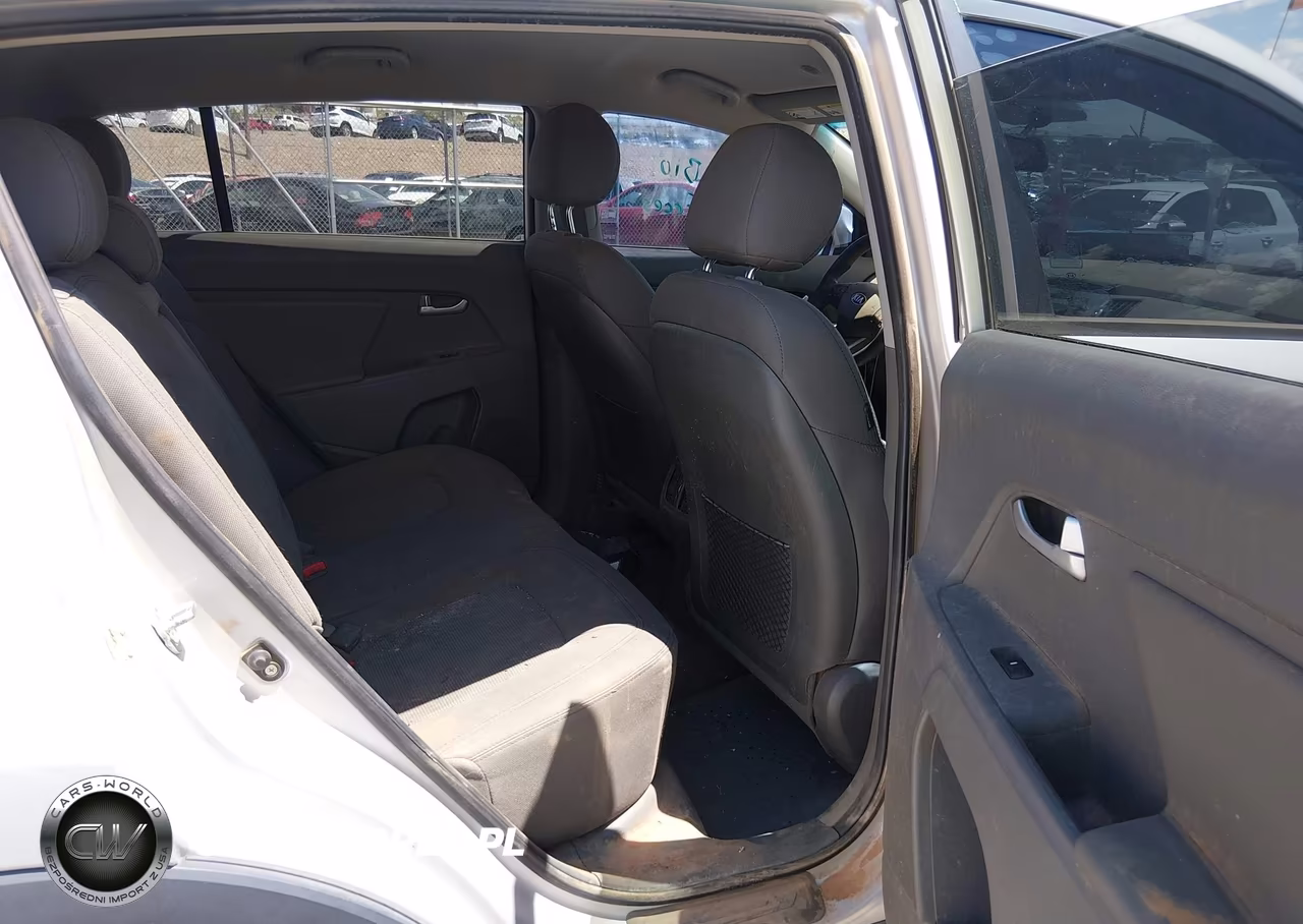 2014 Kia Sportage Lx VIN:KNDPBCAC8E7589106 - 8