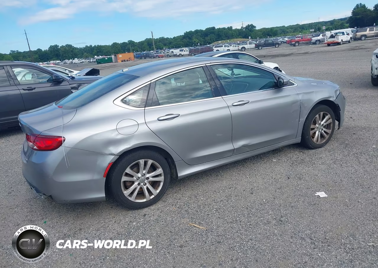 2015 Chrysler 200 Limited VIN:1C3CCCAB4FN538321 - 4