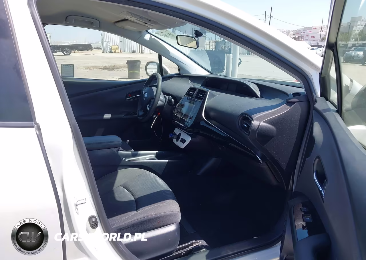 2016 Toyota Prius Two VIN:JTDKBRFU1G3522405 - 5