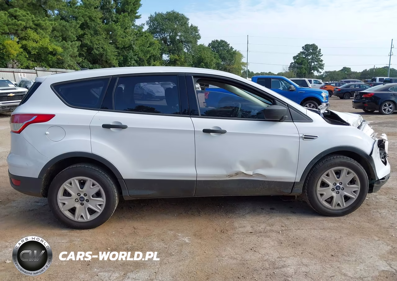 2016 Ford Escape S VIN:1FMCU0F73GUC78203 - 17