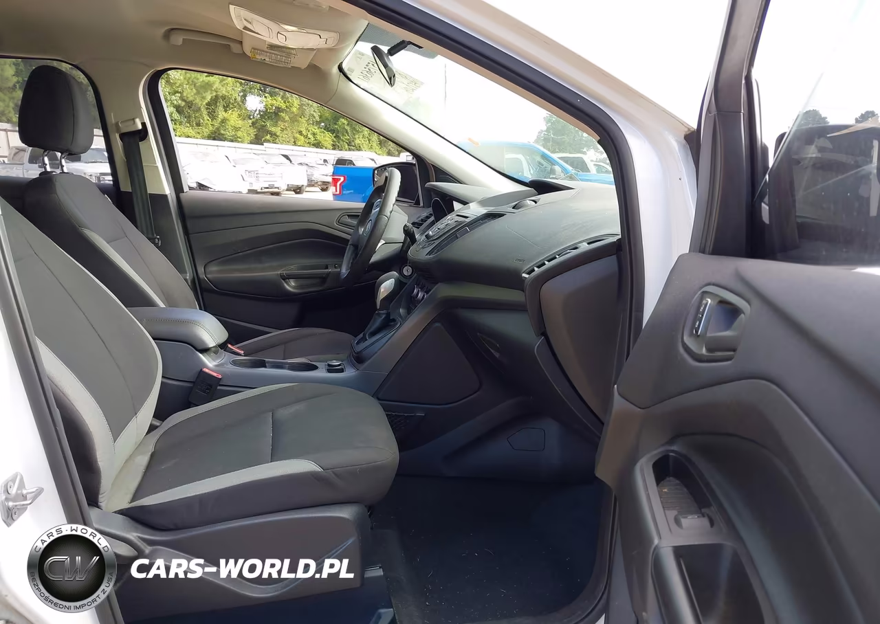 2016 Ford Escape S VIN:1FMCU0F73GUC78203 - 5