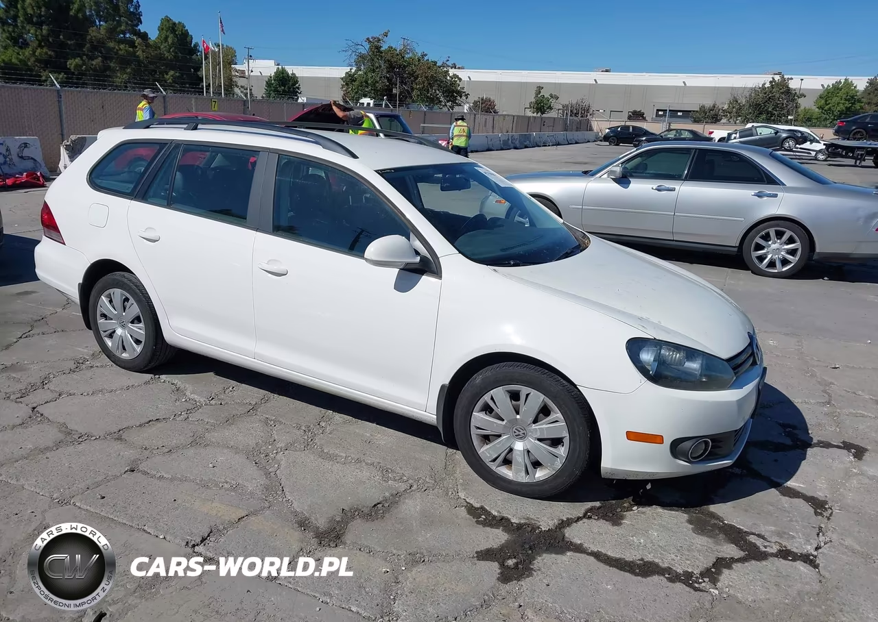 2013 Volkswagen Jetta Sportwagen 2.5L S – zdjęcie 1 z 11