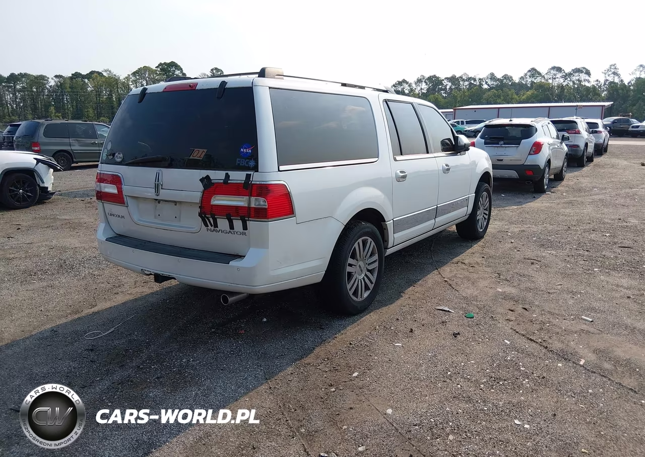 2010 Lincoln Navigator L VIN:5LMJJ3H55AEJ09893 - 4