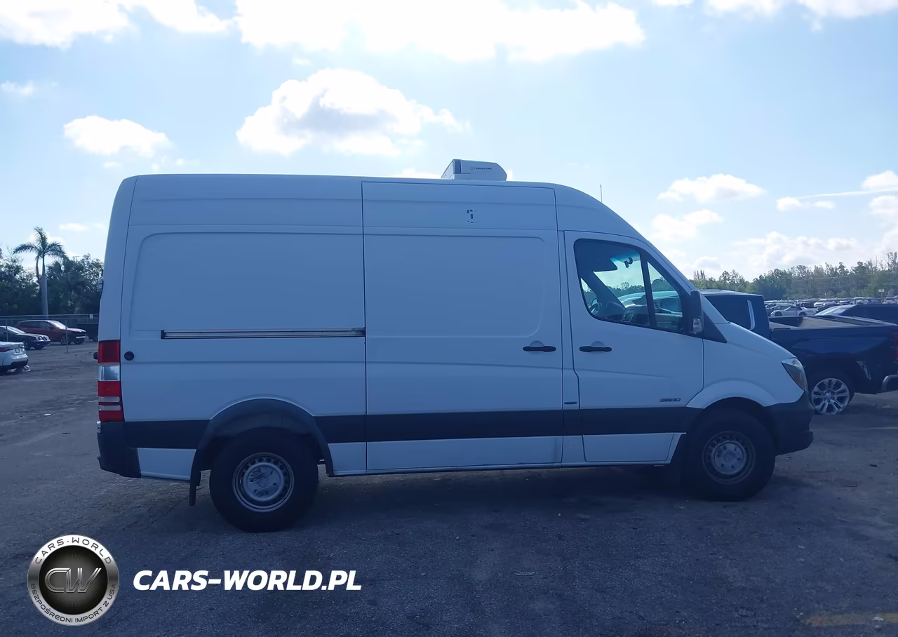 2016 Mercedes-Benz Sprinter 2500 Normal Roof VIN:WD3PE7DD9GP177857 - 13
