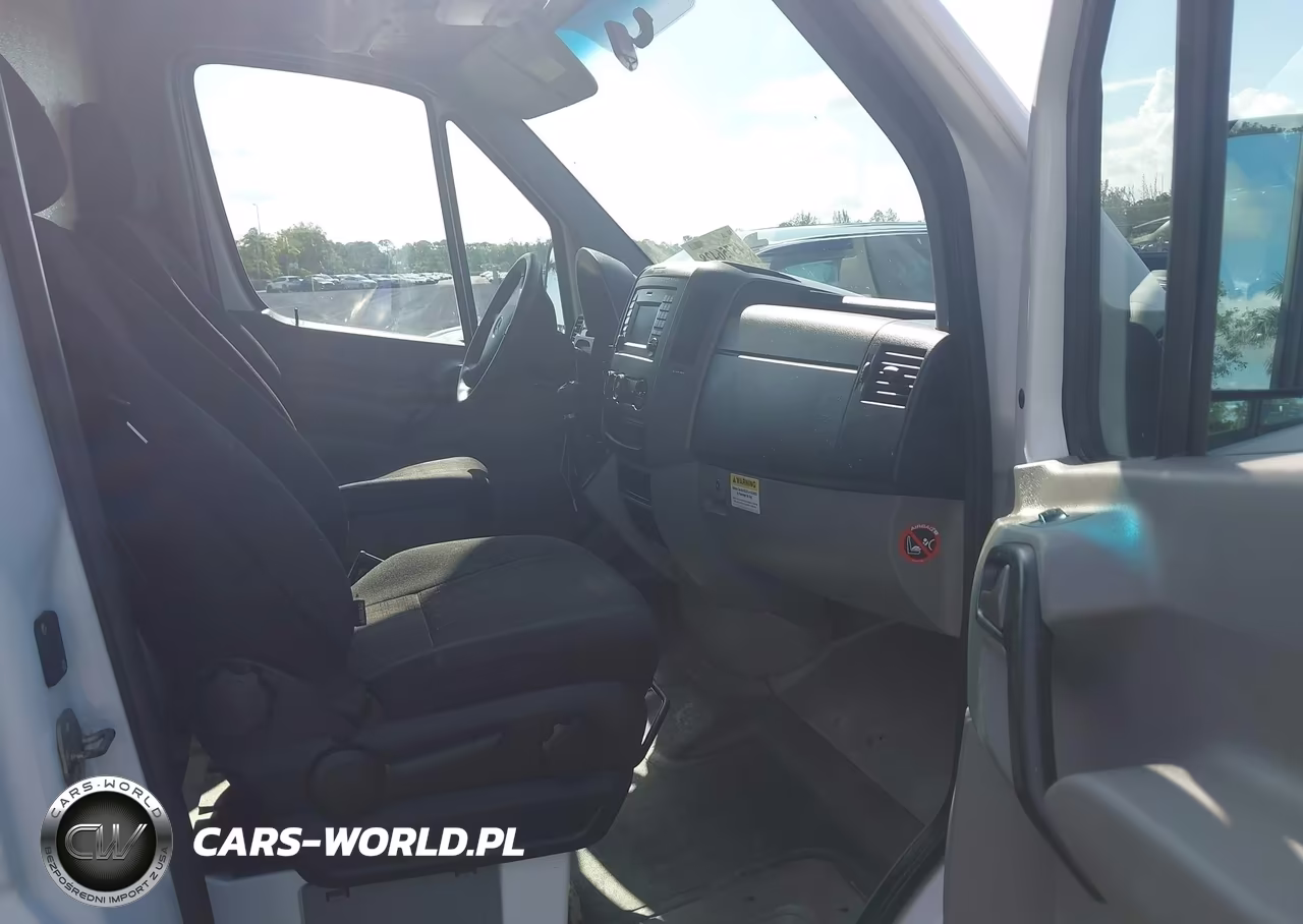 2016 Mercedes-Benz Sprinter 2500 Normal Roof VIN:WD3PE7DD9GP177857 - 5