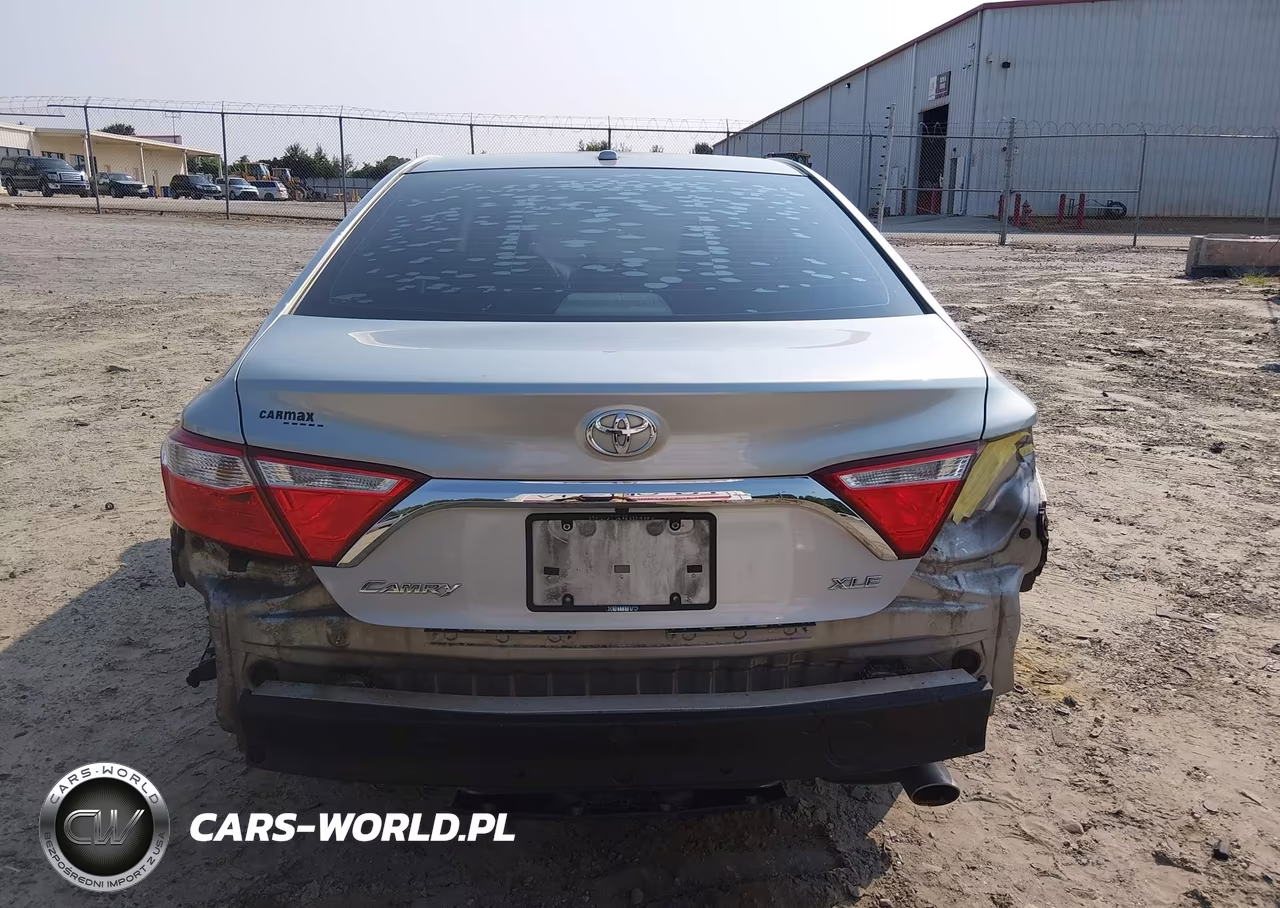 2015 Toyota Camry Xle VIN:4T1BF1FK1FU060114 - 17