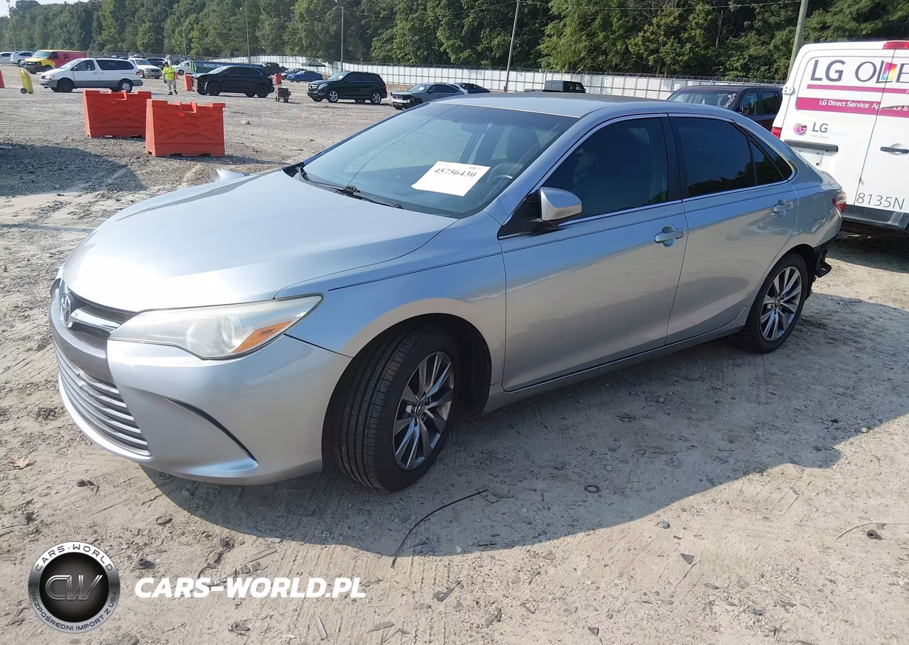 2015 Toyota Camry Xle VIN:4T1BF1FK1FU060114 - 2