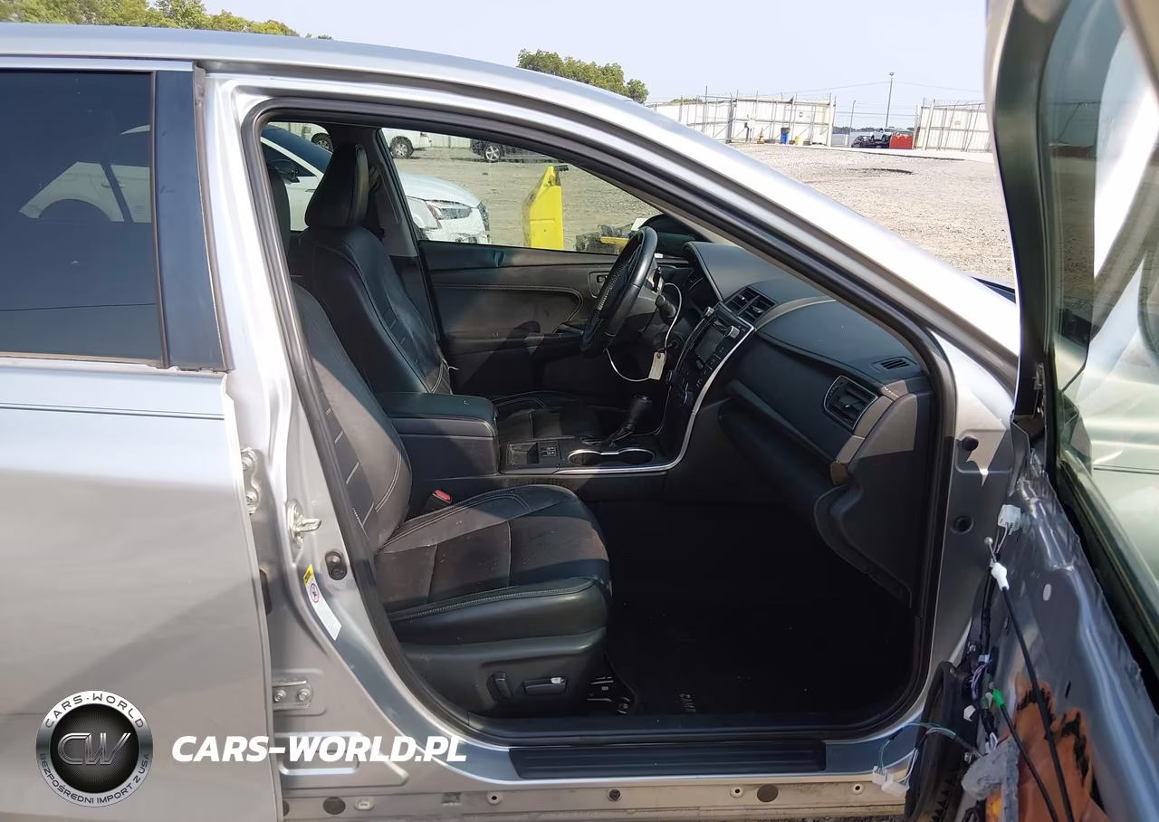 2015 Toyota Camry Xle VIN:4T1BF1FK1FU060114 - 5