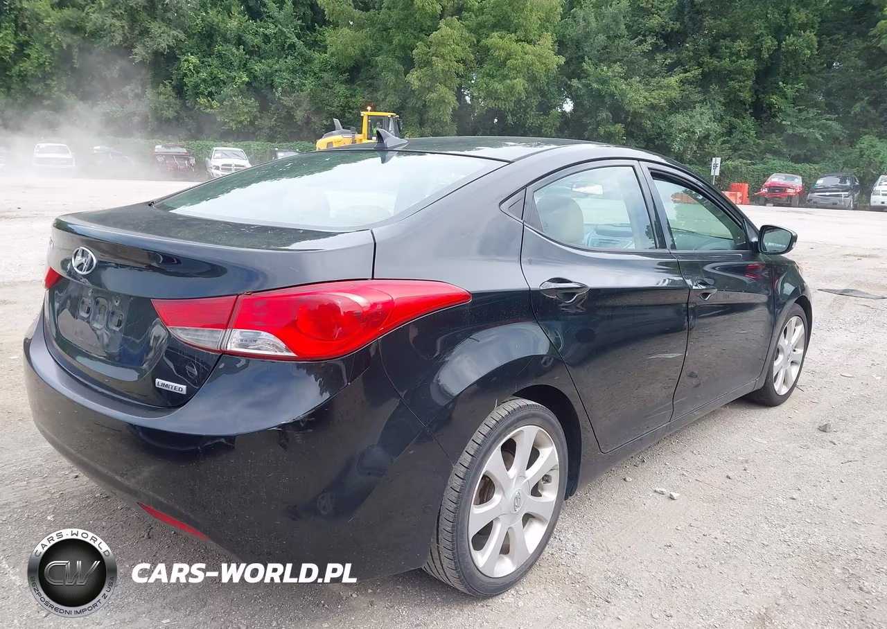 2013 Hyundai Elantra Limited VIN:5NPDH4AE8DH388969 - 4