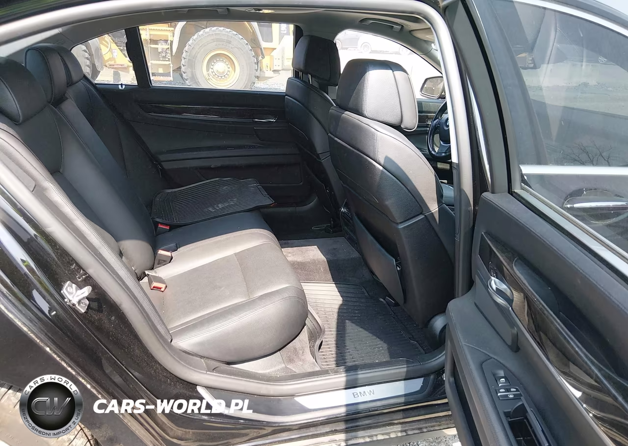 2012 BMW 740Li VIN:WBAKB4C58CC576467 - 8