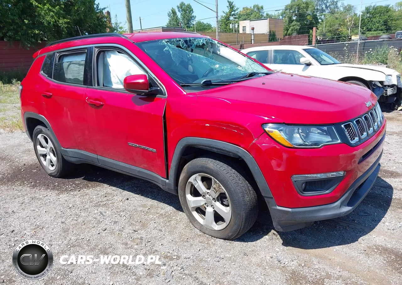 2018 Jeep Compass Latitude 4X4 – zdjęcie 1 z 16