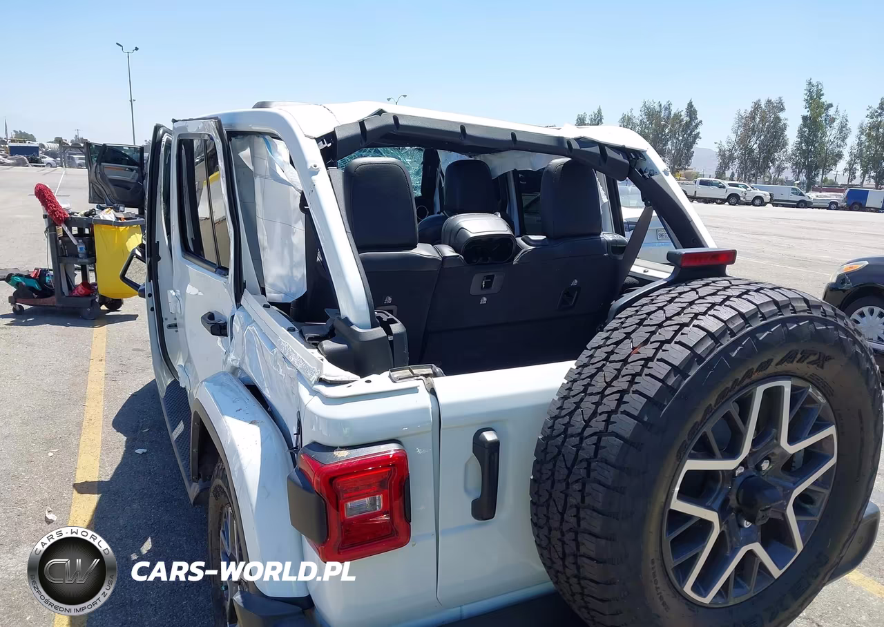 2024 Jeep Wrangler 4-Door Sahara 4X4 VIN:1C4PJXEN4RW106440 - 15