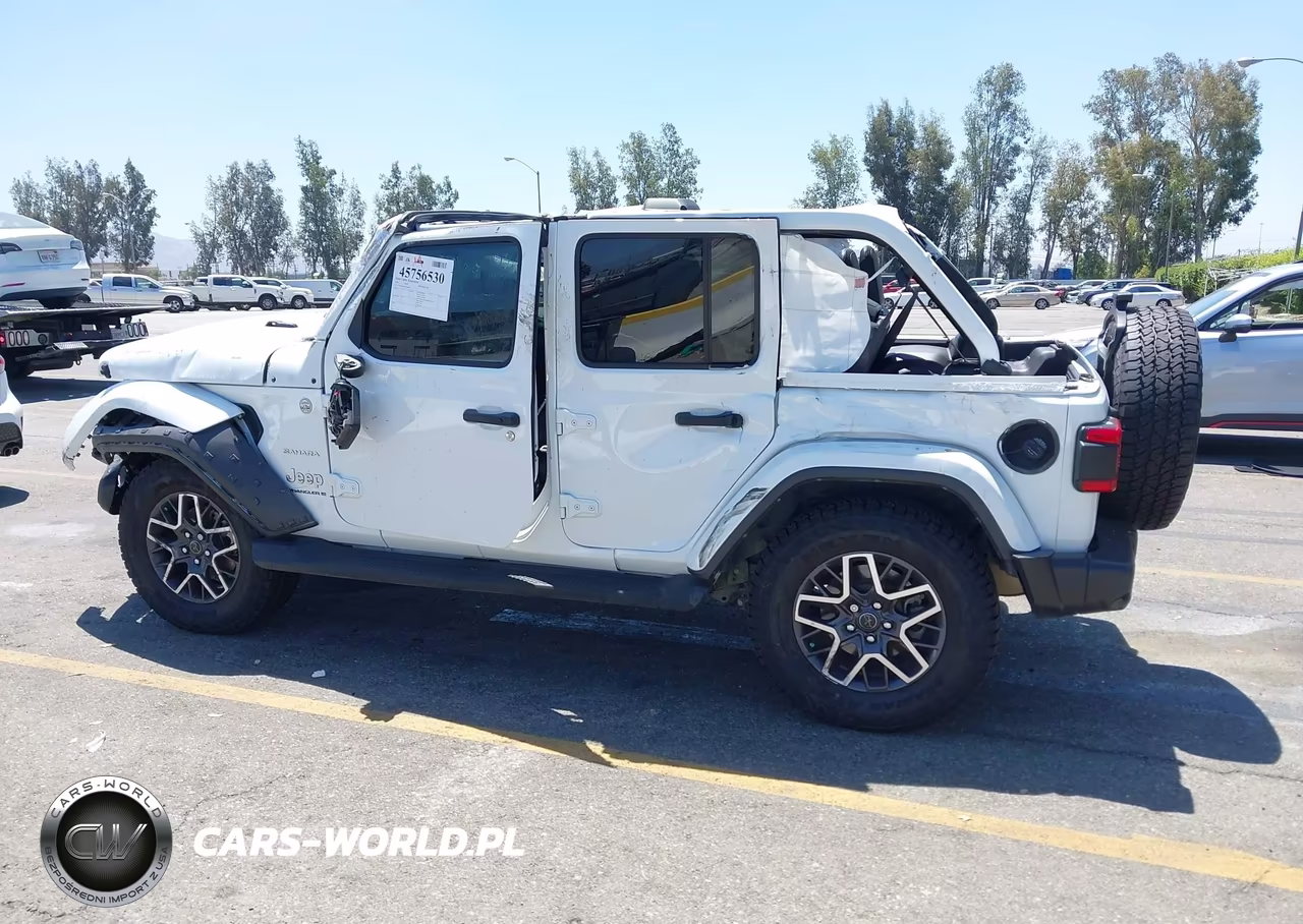 2024 Jeep Wrangler 4-Door Sahara 4X4 VIN:1C4PJXEN4RW106440 - 18