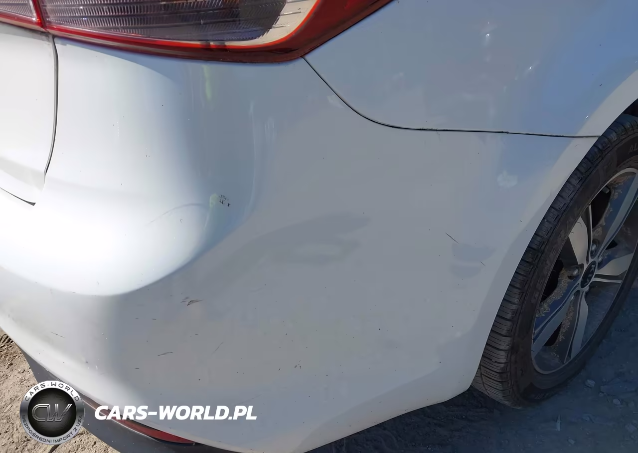 2018 Kia Forte Lx VIN:3KPFL4A78JE260773 - 6