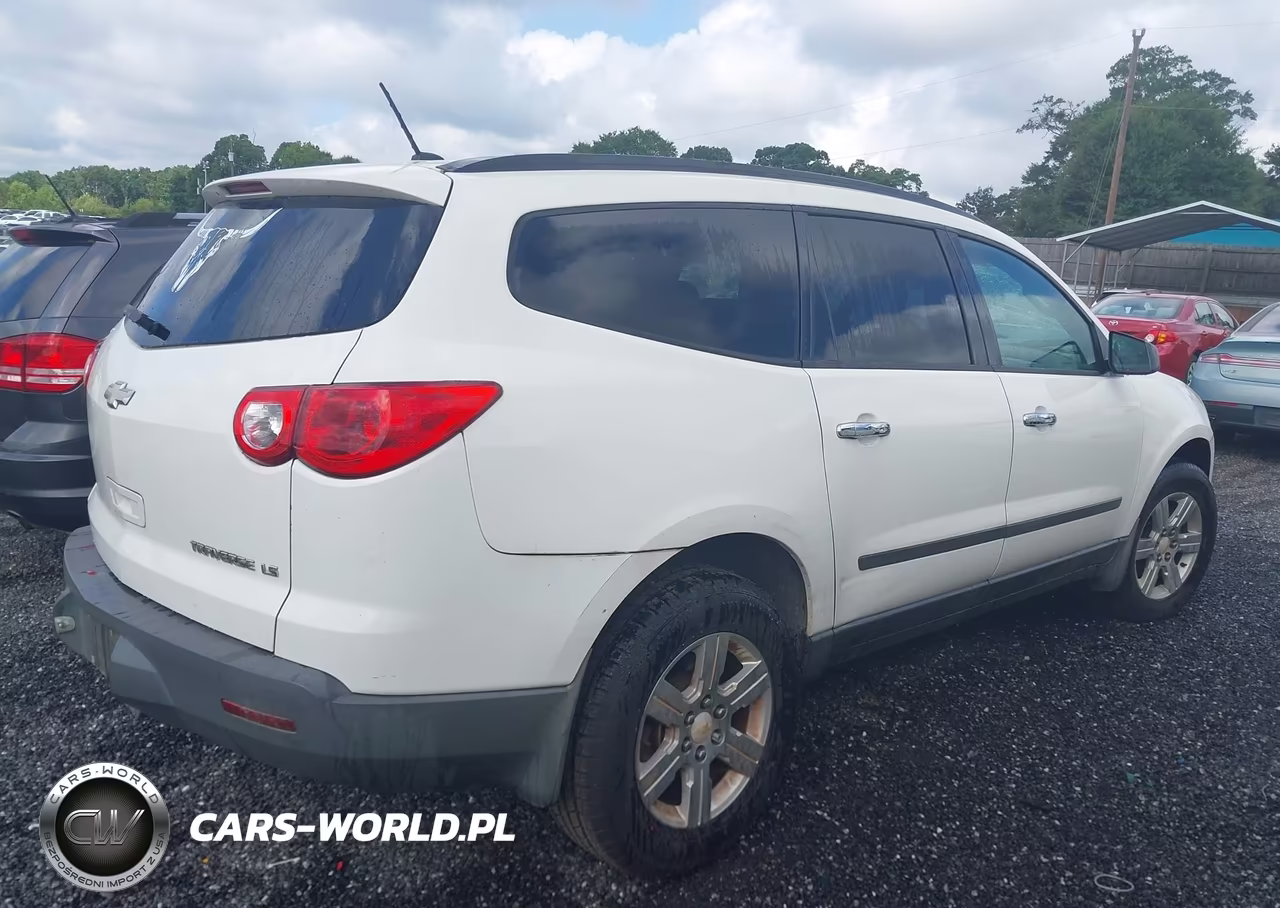 2011 Chevrolet Traverse Ls VIN:1GNKRFED5BJ350550 - 4