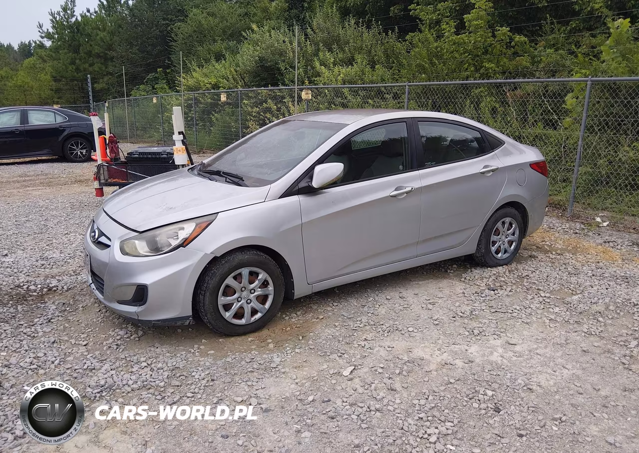 2013 Hyundai Accent Gls VIN:KMHCT4AE0DU556339 - 2