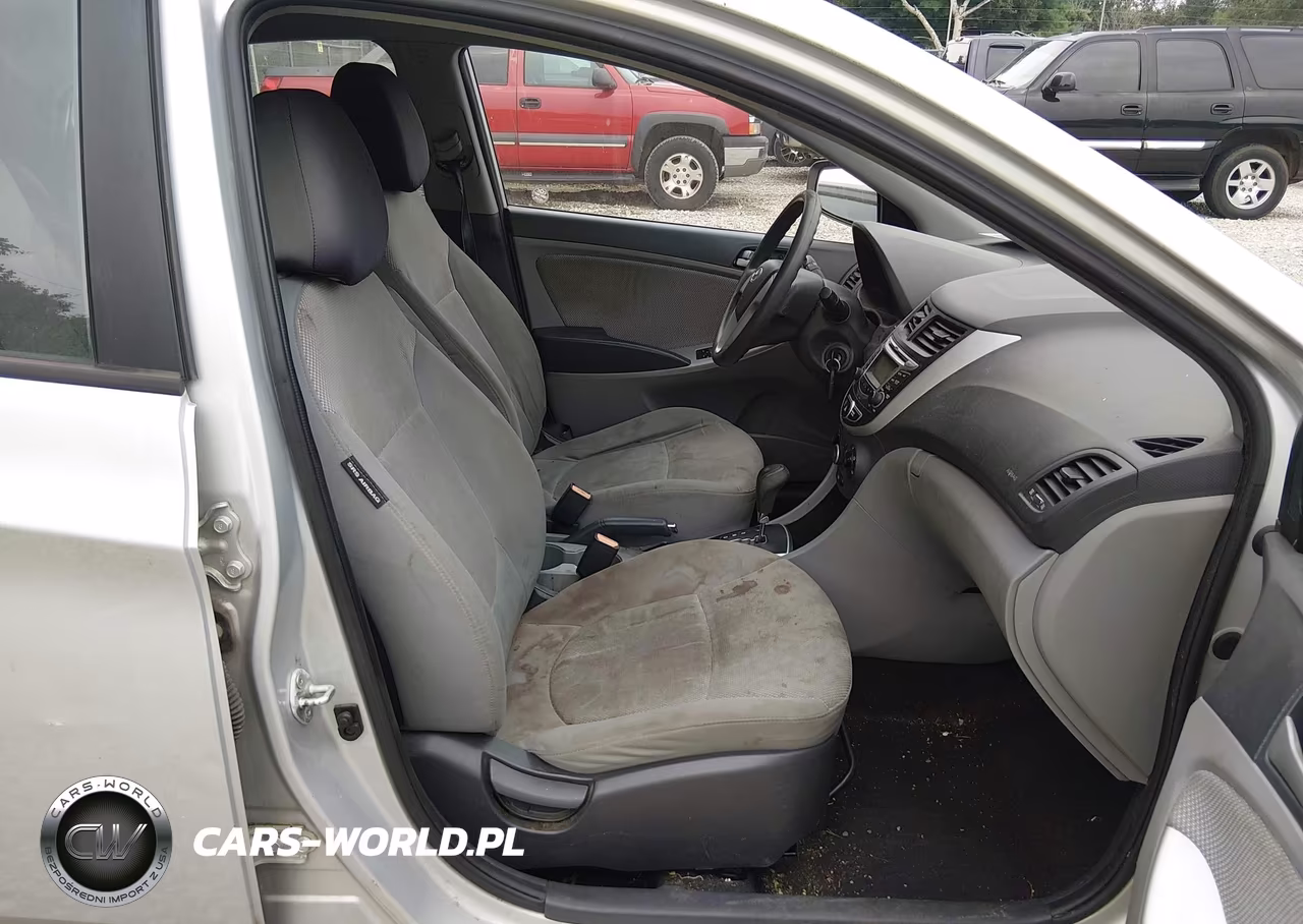 2013 Hyundai Accent Gls VIN:KMHCT4AE0DU556339 - 5