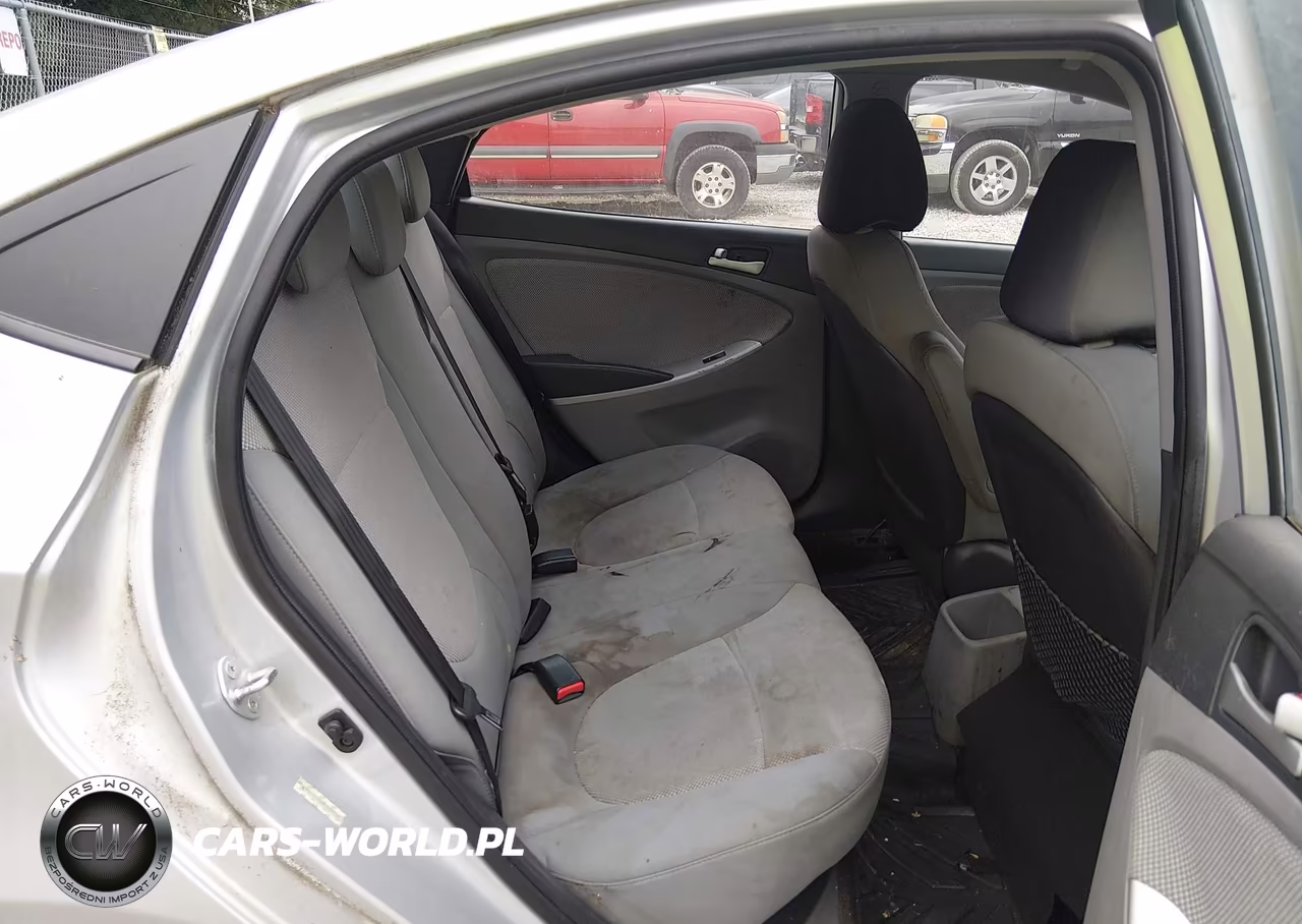 2013 Hyundai Accent Gls VIN:KMHCT4AE0DU556339 - 8