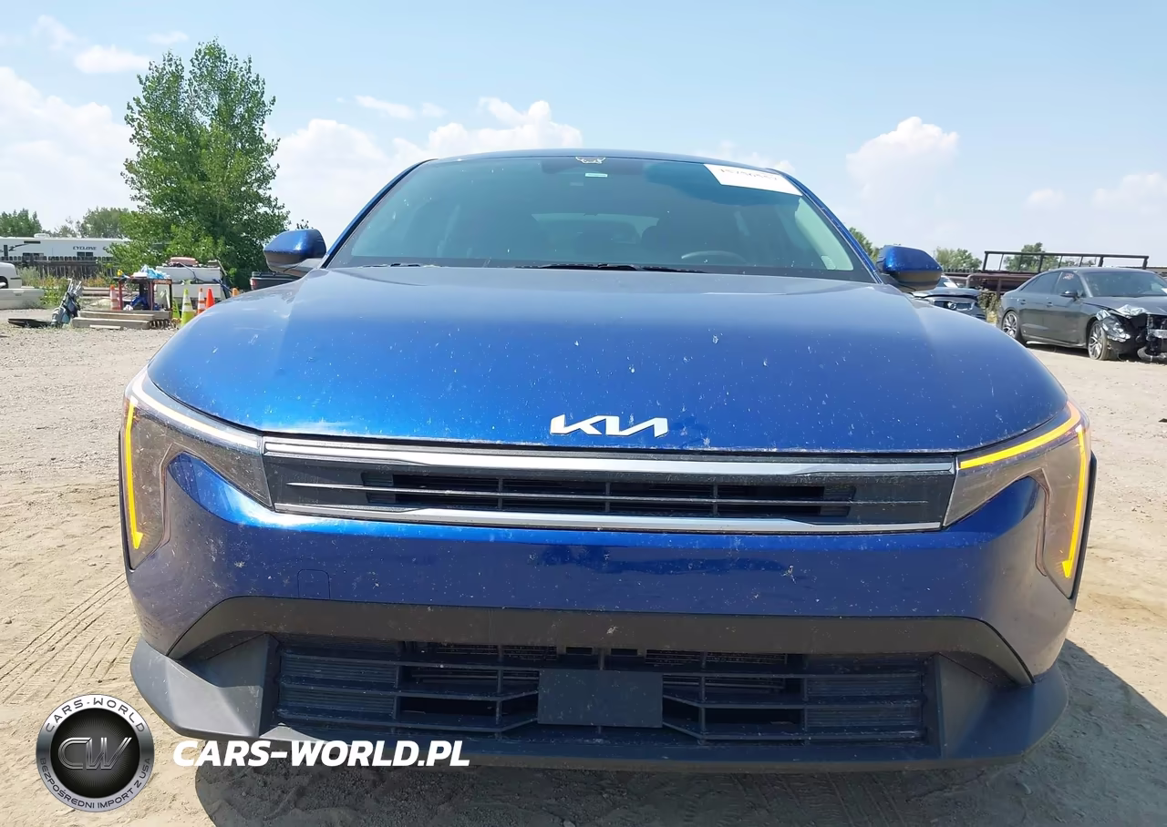 2025 Kia K4 Lxs VIN:3KPFT4DE2SE145159 - 13