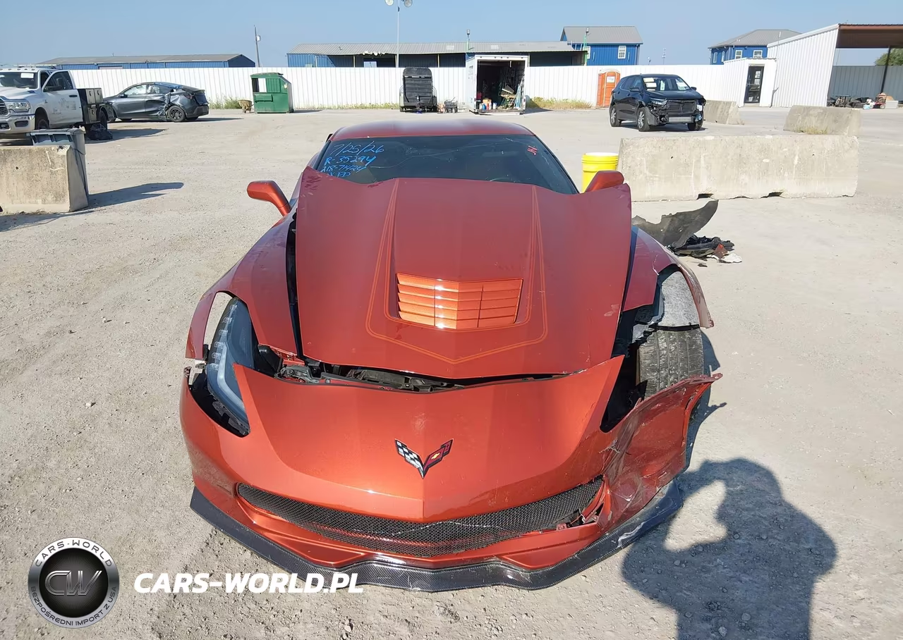 2015 Chevrolet Corvette Stingray Z51 VIN:1G1YM2D71F5120694 - 13
