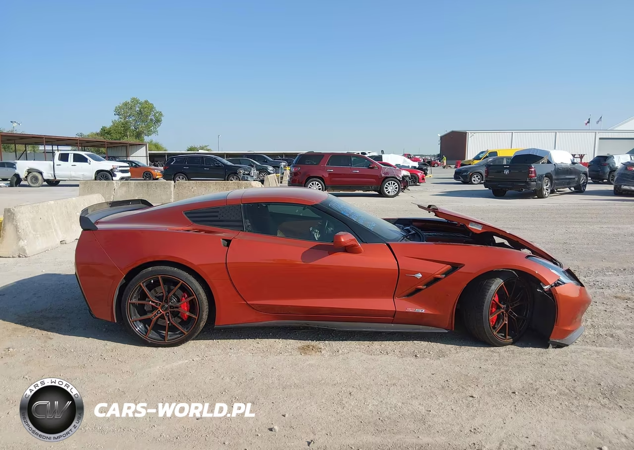 2015 Chevrolet Corvette Stingray Z51 VIN:1G1YM2D71F5120694 - 14
