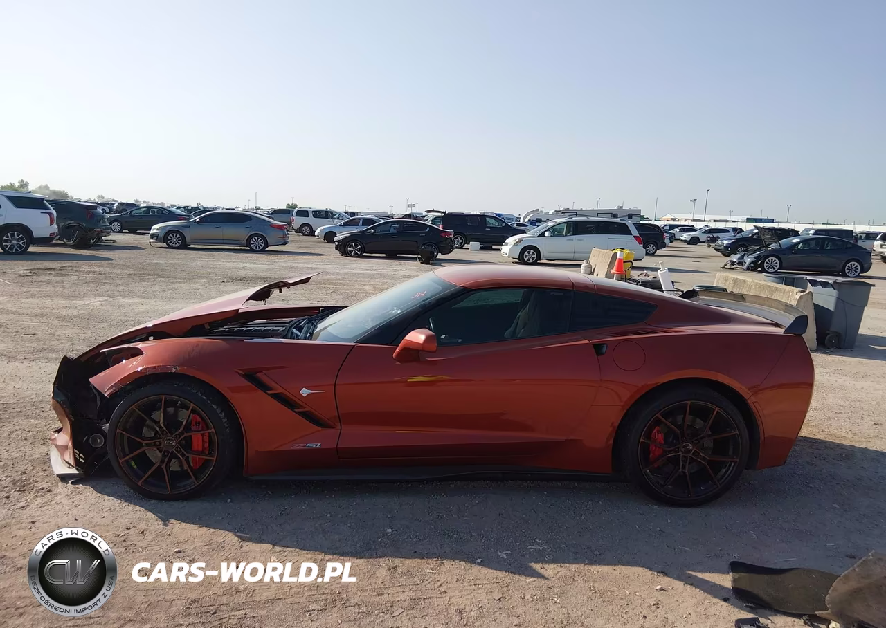 2015 Chevrolet Corvette Stingray Z51 VIN:1G1YM2D71F5120694 - 15