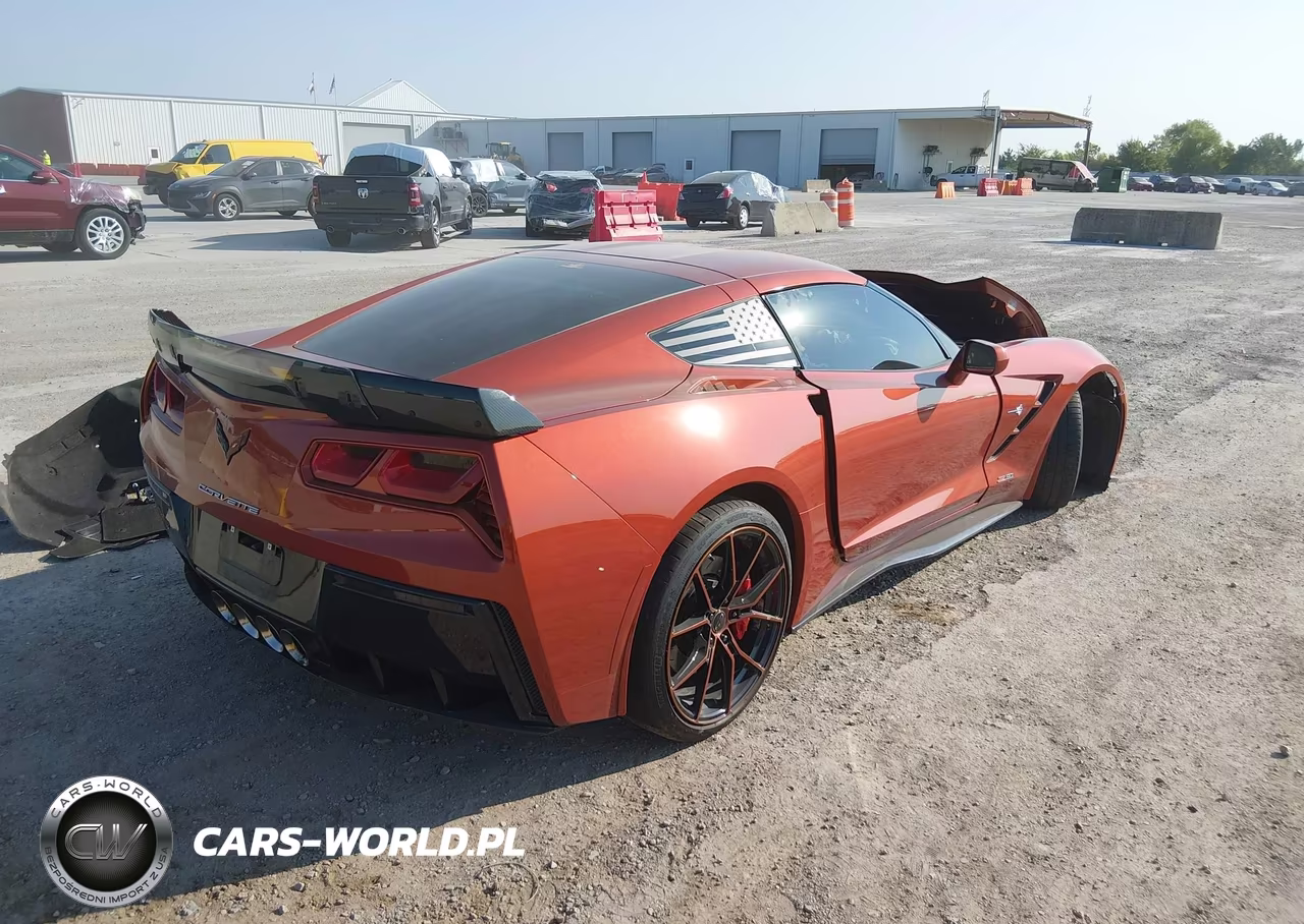 2015 Chevrolet Corvette Stingray Z51 VIN:1G1YM2D71F5120694 - 4