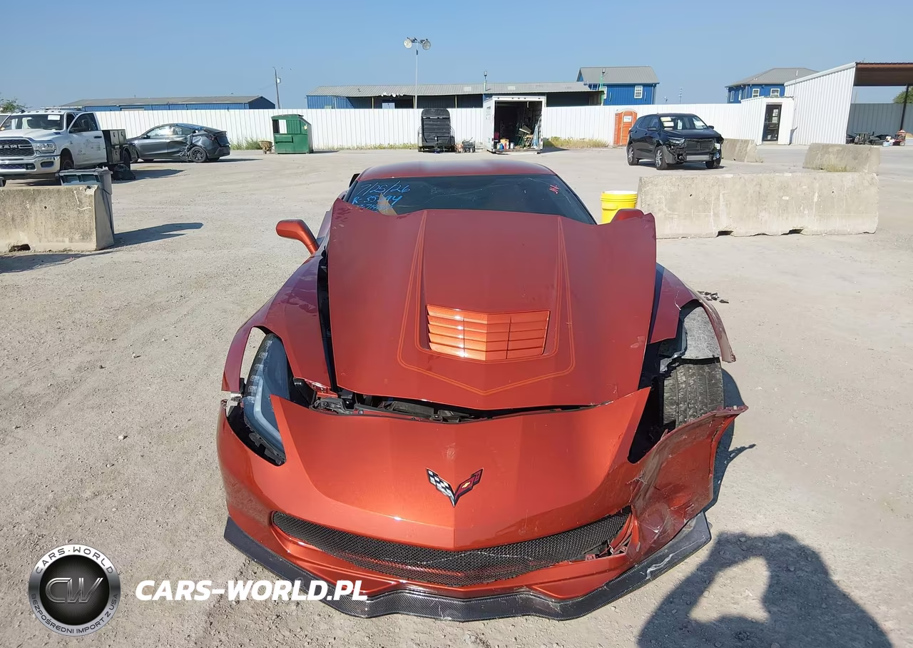 2015 Chevrolet Corvette Stingray Z51 VIN:1G1YM2D71F5120694 - 6
