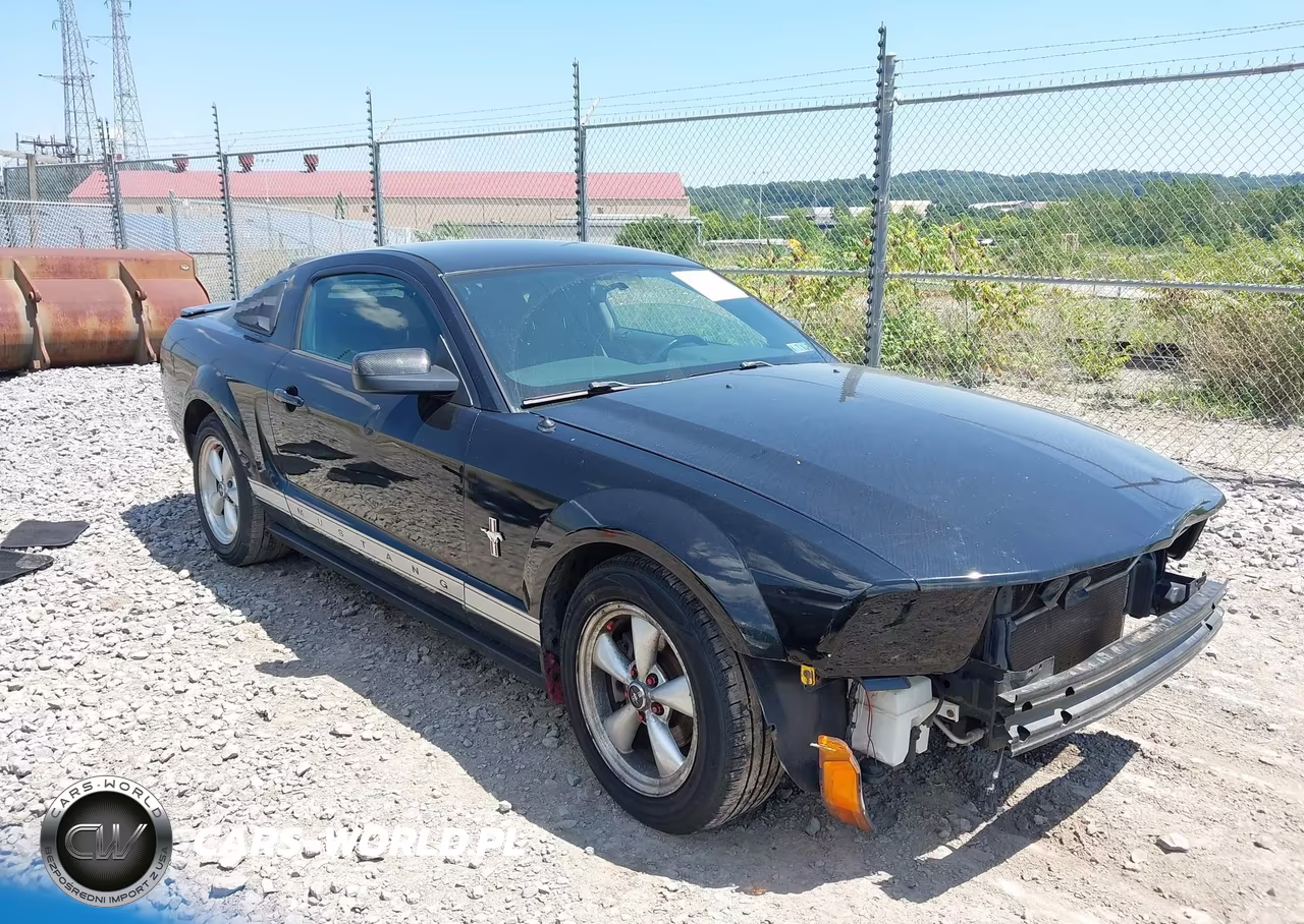 2007 Ford Mustang V6 Deluxe-V6 Premium