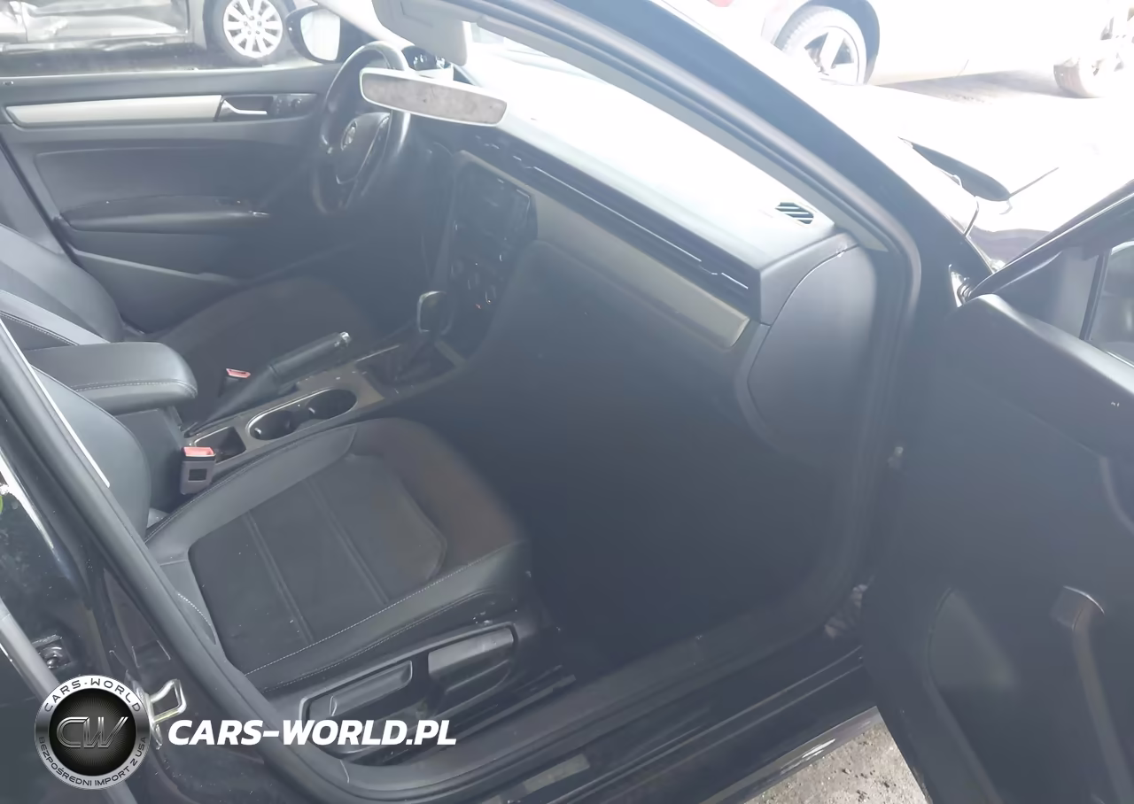 2020 Volkswagen Passat 2.0T Se VIN:1VWWA7A36LC006328 - 5