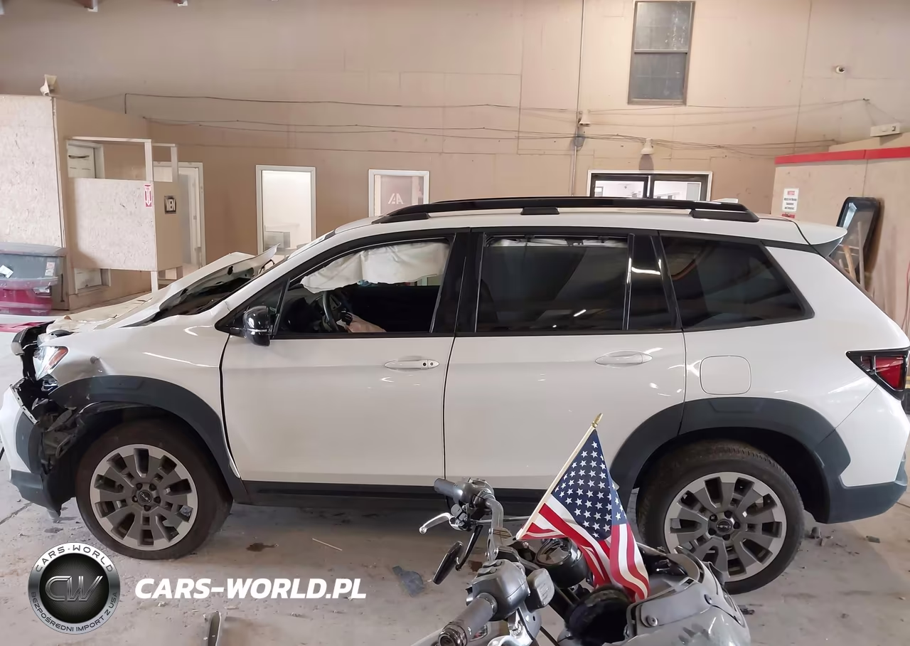 2025 Honda Passport Awd Black VIN:5FNYF8H8XSB014907 - 15