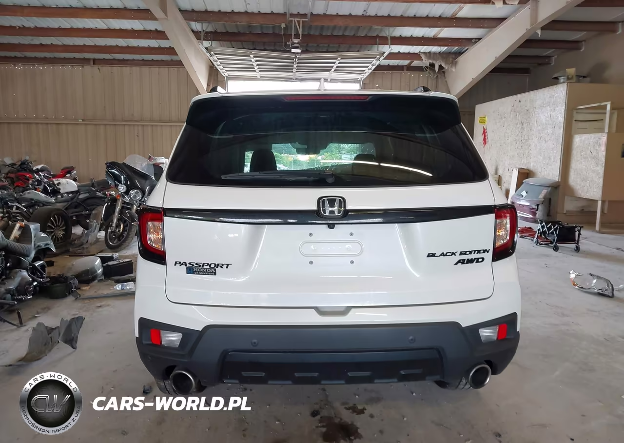 2025 Honda Passport Awd Black VIN:5FNYF8H8XSB014907 - 17