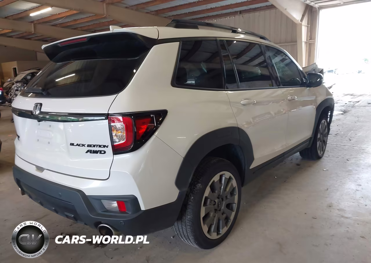 2025 Honda Passport Awd Black VIN:5FNYF8H8XSB014907 - 4