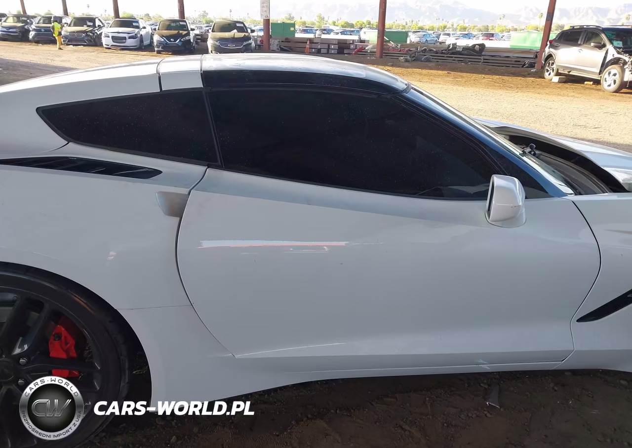 2014 Chevrolet Corvette Stingray VIN:1G1YD2D75E5107302 - 13