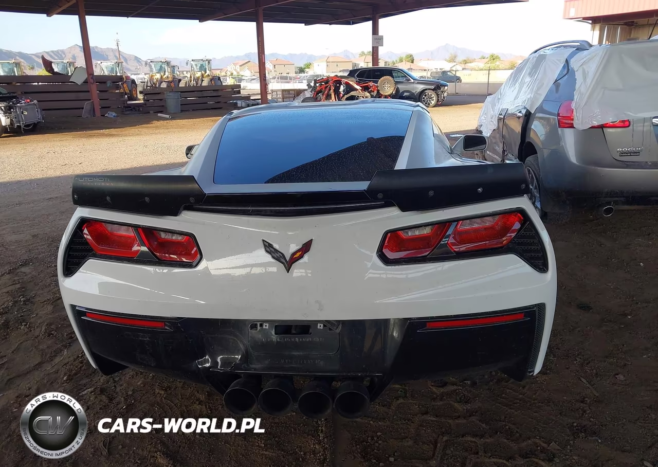 2014 Chevrolet Corvette Stingray VIN:1G1YD2D75E5107302 - 16