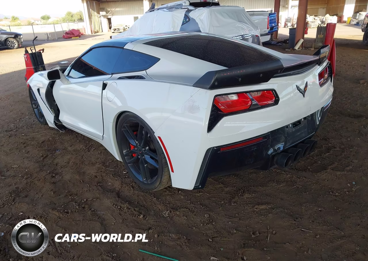 2014 Chevrolet Corvette Stingray VIN:1G1YD2D75E5107302 - 3