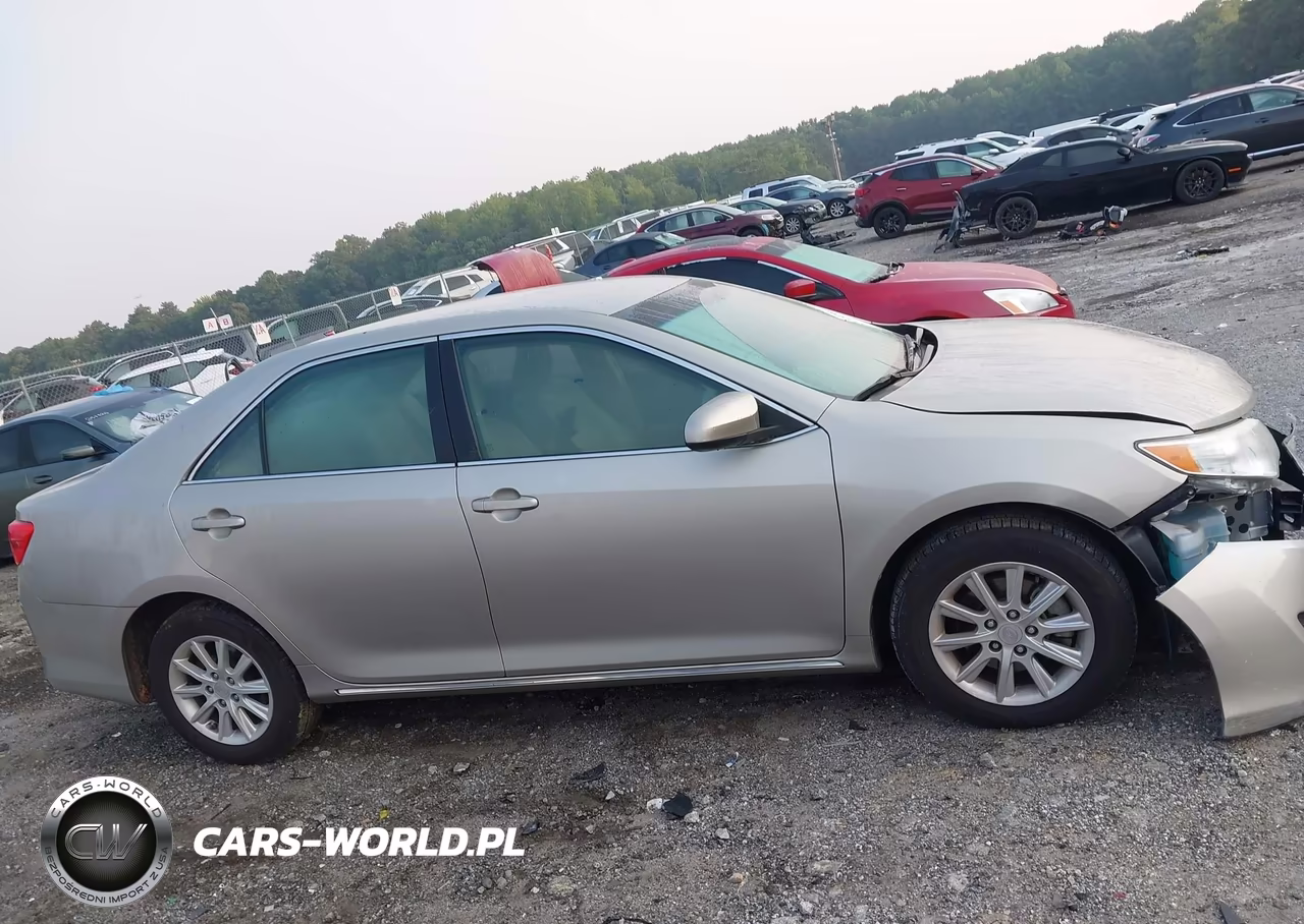 2013 Toyota Camry Le VIN:4T1BF1FK3DU667273 - 13
