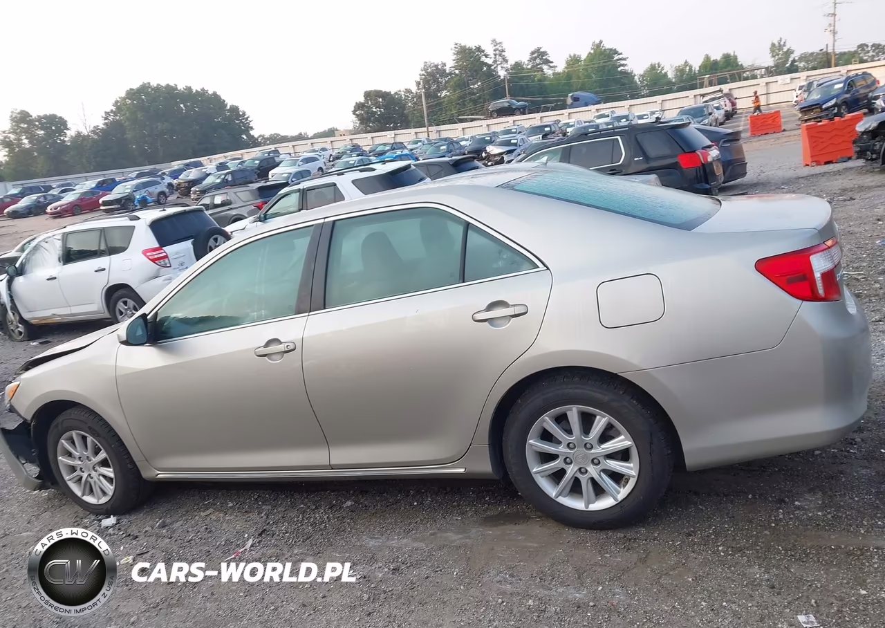 2013 Toyota Camry Le VIN:4T1BF1FK3DU667273 - 14