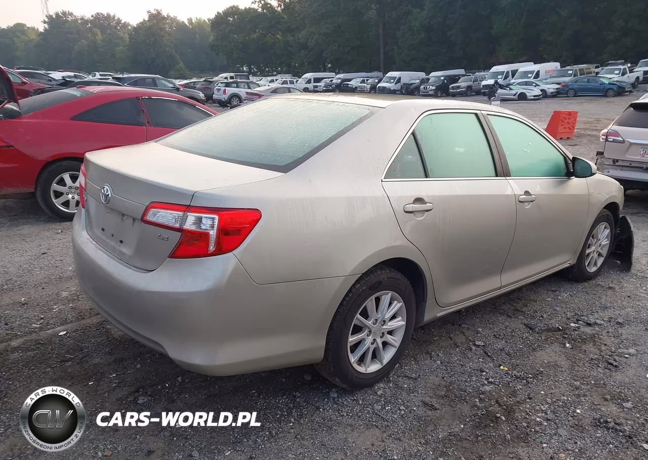 2013 Toyota Camry Le VIN:4T1BF1FK3DU667273 - 4