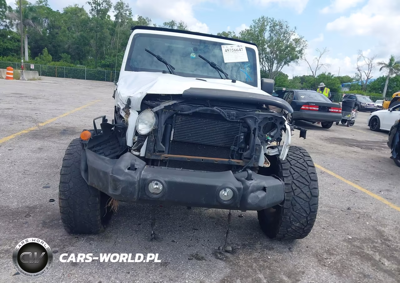 2014 Jeep Wrangler Unlimited Sport VIN:1C4HJWDG2EL113514 - 13