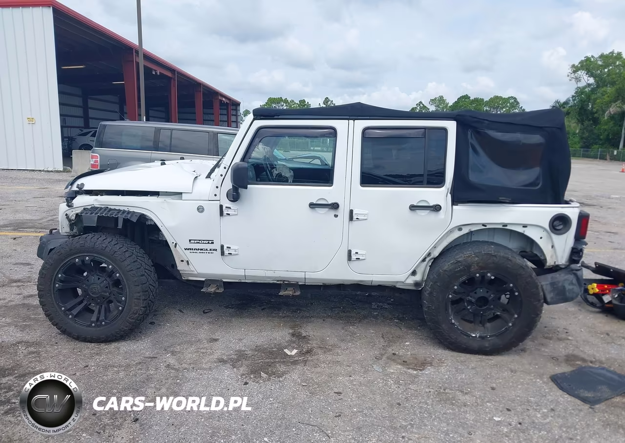 2014 Jeep Wrangler Unlimited Sport VIN:1C4HJWDG2EL113514 - 15