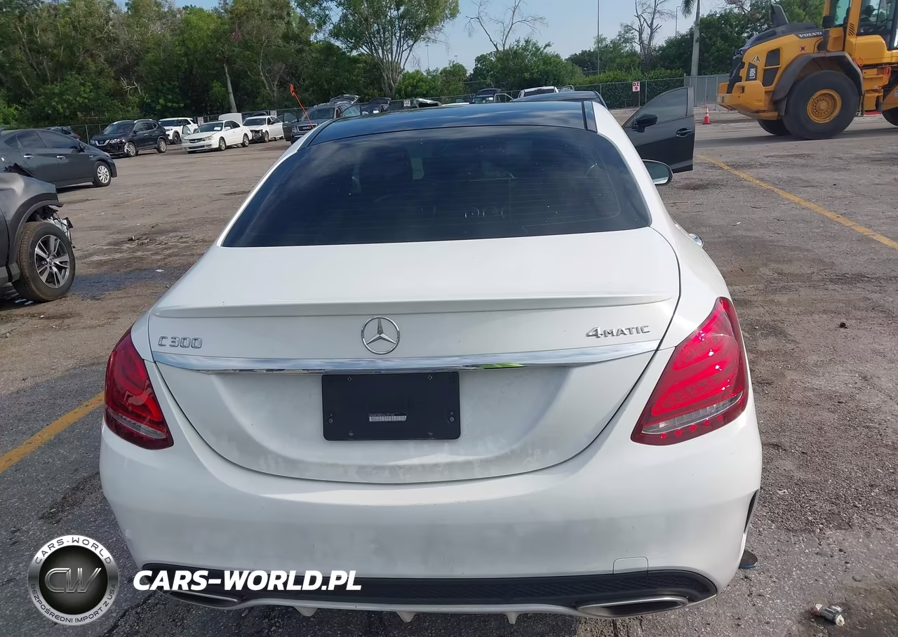 2016 Mercedes-Benz C 300 Sport 4Matic VIN:55SWF4KB9GU109100 - 16