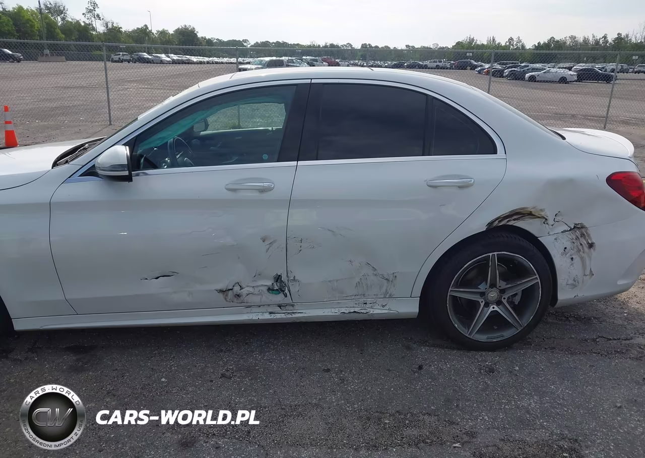 2016 Mercedes-Benz C 300 Sport 4Matic VIN:55SWF4KB9GU109100 - 6