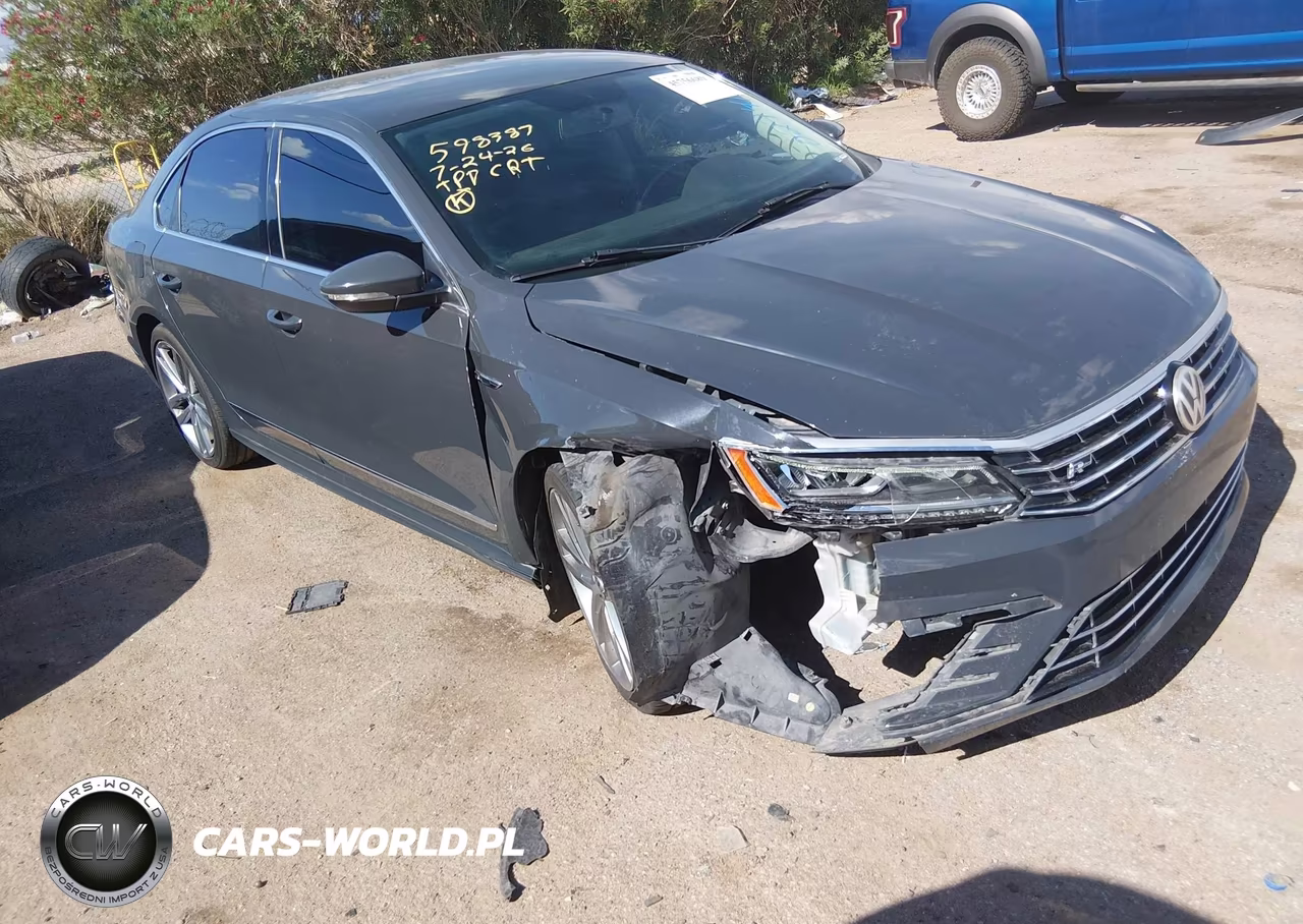 2017 Volkswagen Passat 1.8T R-Line