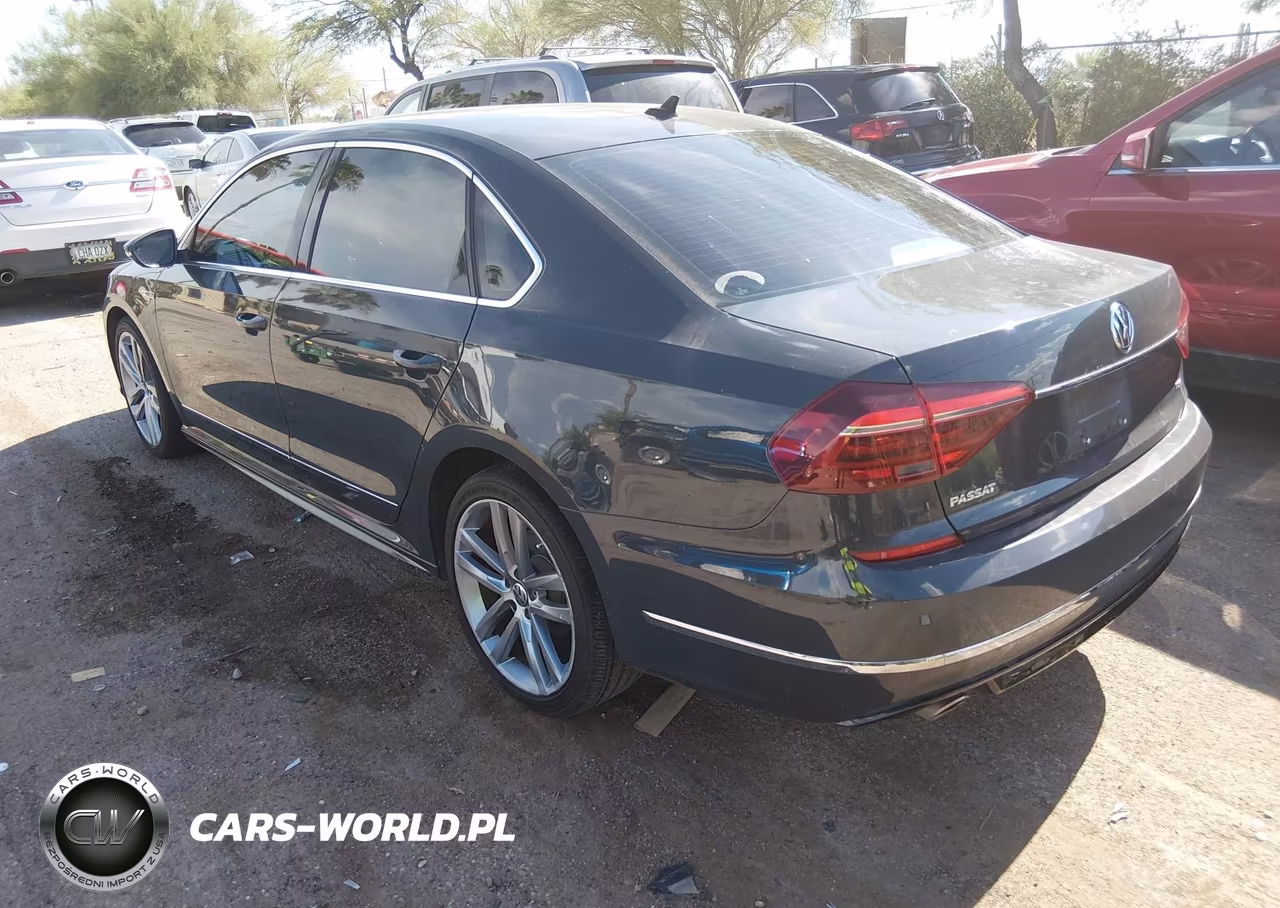 2017 Volkswagen Passat 1.8T R-Line VIN:1VWDT7A3XHC027417 - 3