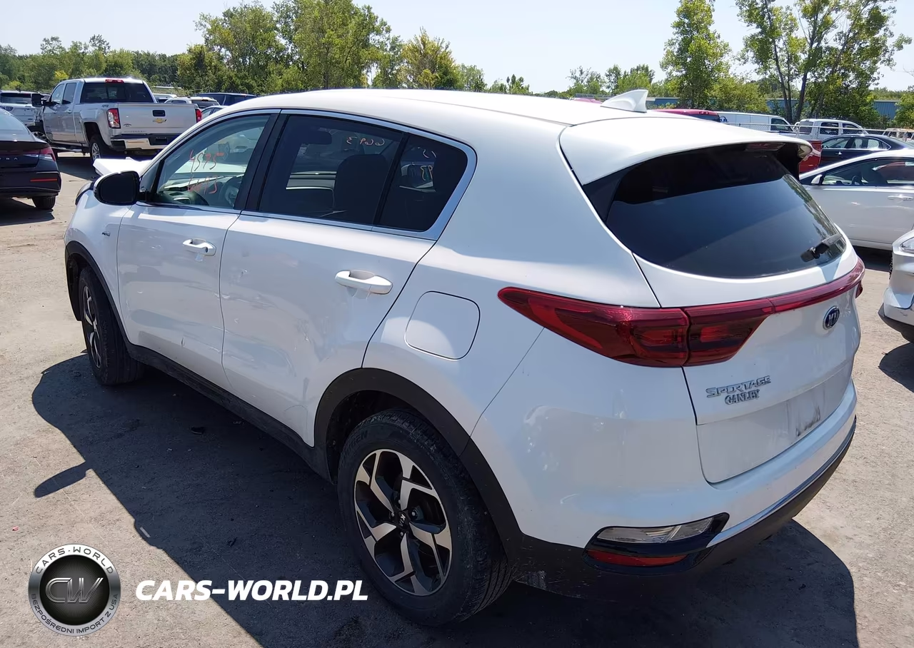 2021 Kia Sportage Lx VIN:KNDPMCAC8M7920033 - 3