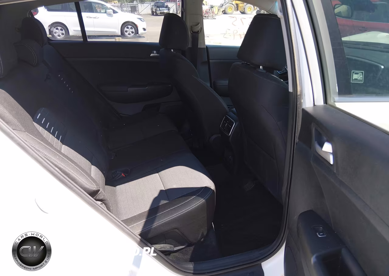 2021 Kia Sportage Lx VIN:KNDPMCAC8M7920033 - 8